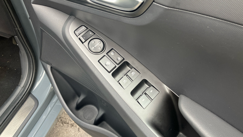 Hyundai IONIQ 100kW Premium 38kWh 5dr Auto Electric Hatchback